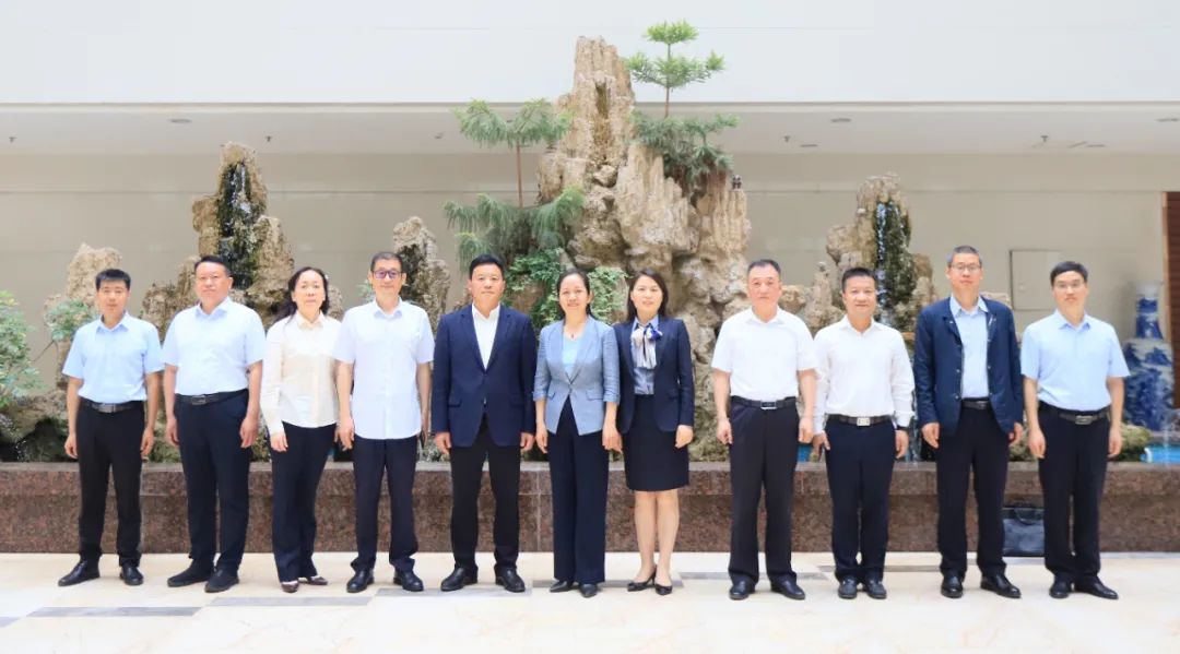 扬帆起航 谱写绚丽新篇章 | 花花牛乳业集团新一届董事会成立并召开中高层以上领导干部会议