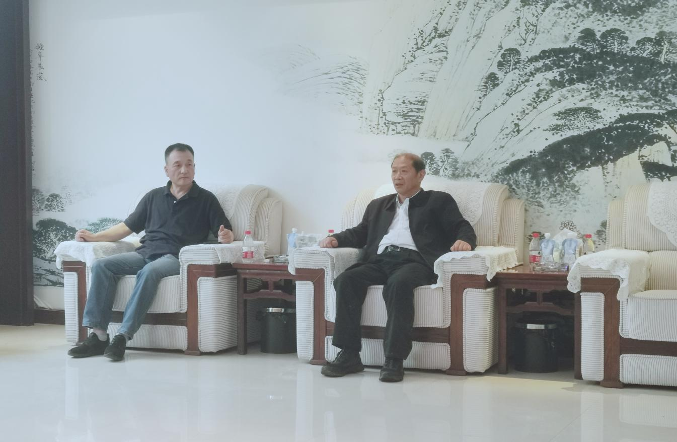 花花牛丨河南农业大学党委副书记、校长介晓磊一行莅临花花牛河南瑞亚参观调研