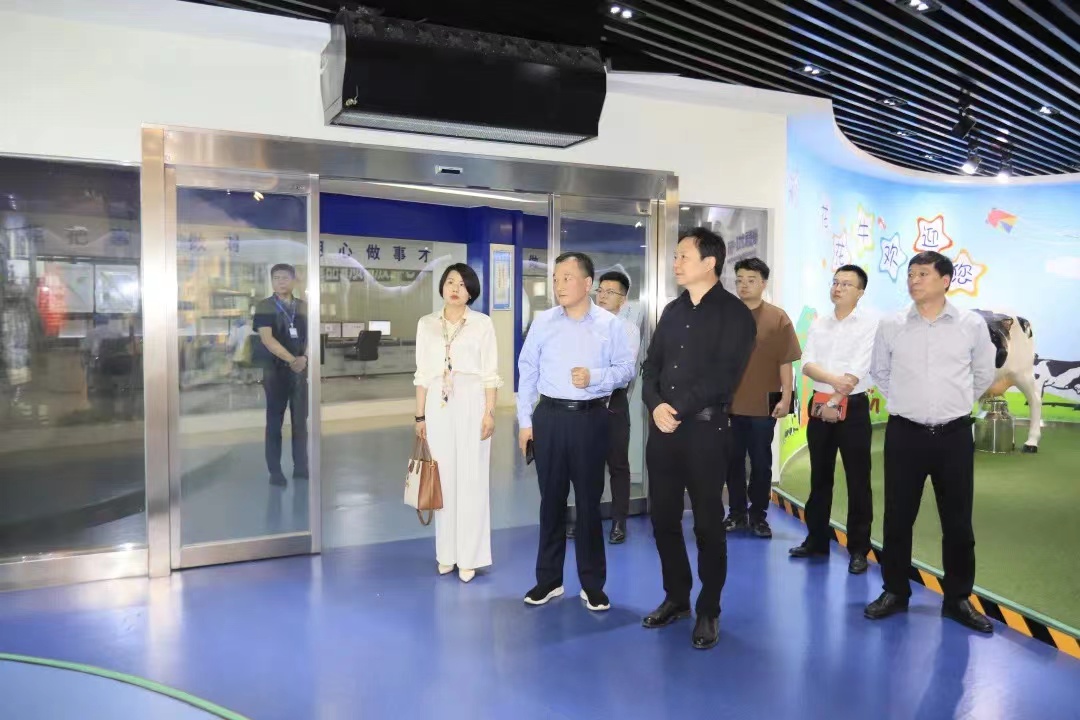 花花牛丨北京家音顺达莅临花花牛乳业集团参观访谈 花花牛丨北京家音顺达莅临花花牛乳业集团参观访谈