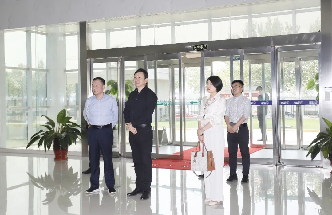 花花牛丨北京家音顺达莅临花花牛乳业集团参观访谈 花花牛丨北京家音顺达莅临花花牛乳业集团参观访谈