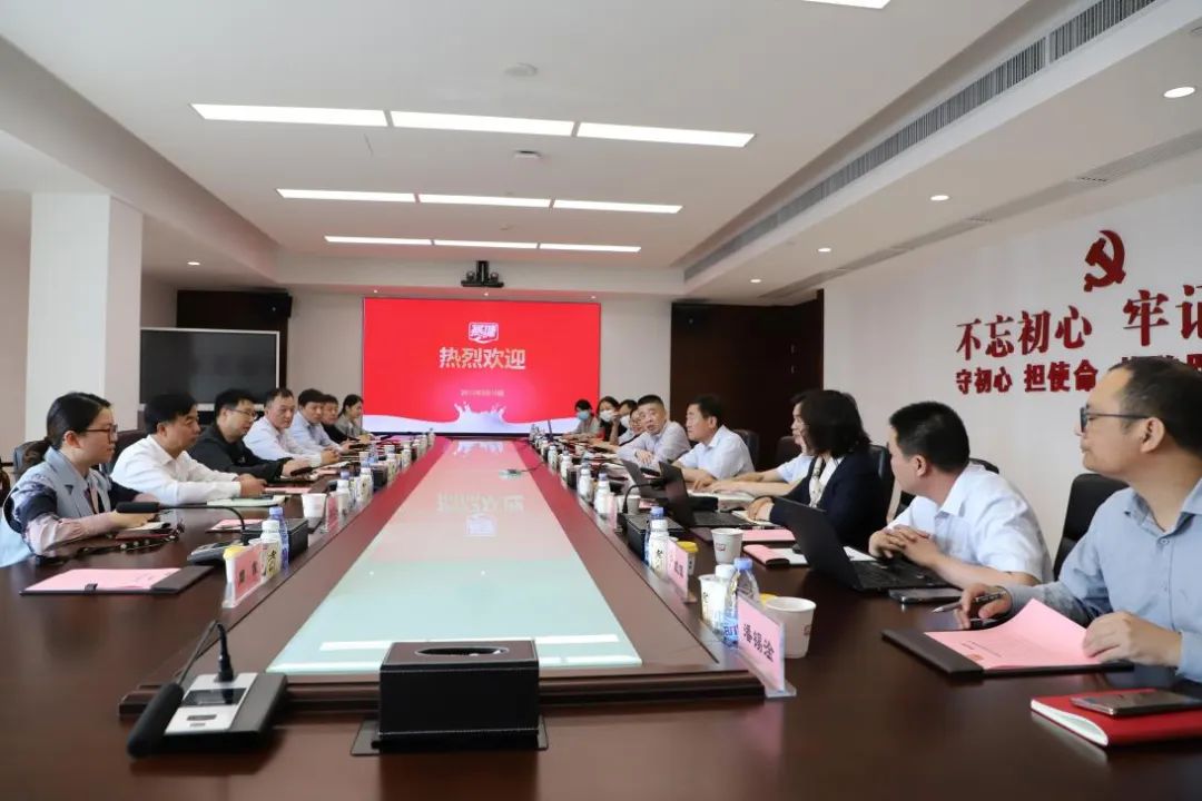 交流促提升 互动谋发展|花花牛乳业集团总裁杨永带队分别赴广东燕塘乳业及越秀风行乳业参观交流 交流促提升 互动谋发展|花花牛乳业集团总裁杨永带队分别赴广东燕塘乳业及越秀风行乳业参观交流