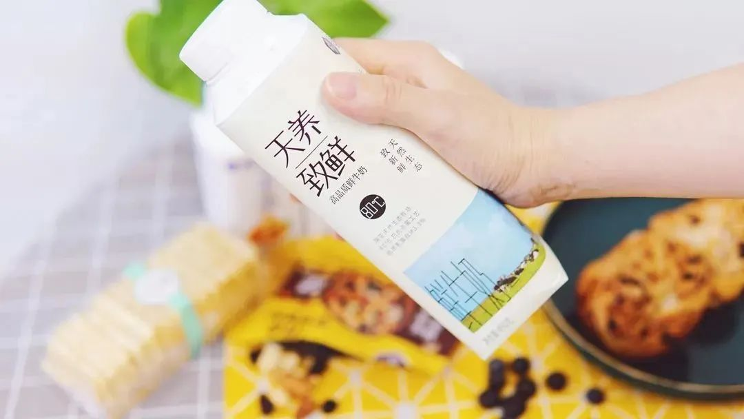 花花牛 | 让牛奶和面包传递抗疫温暖力量