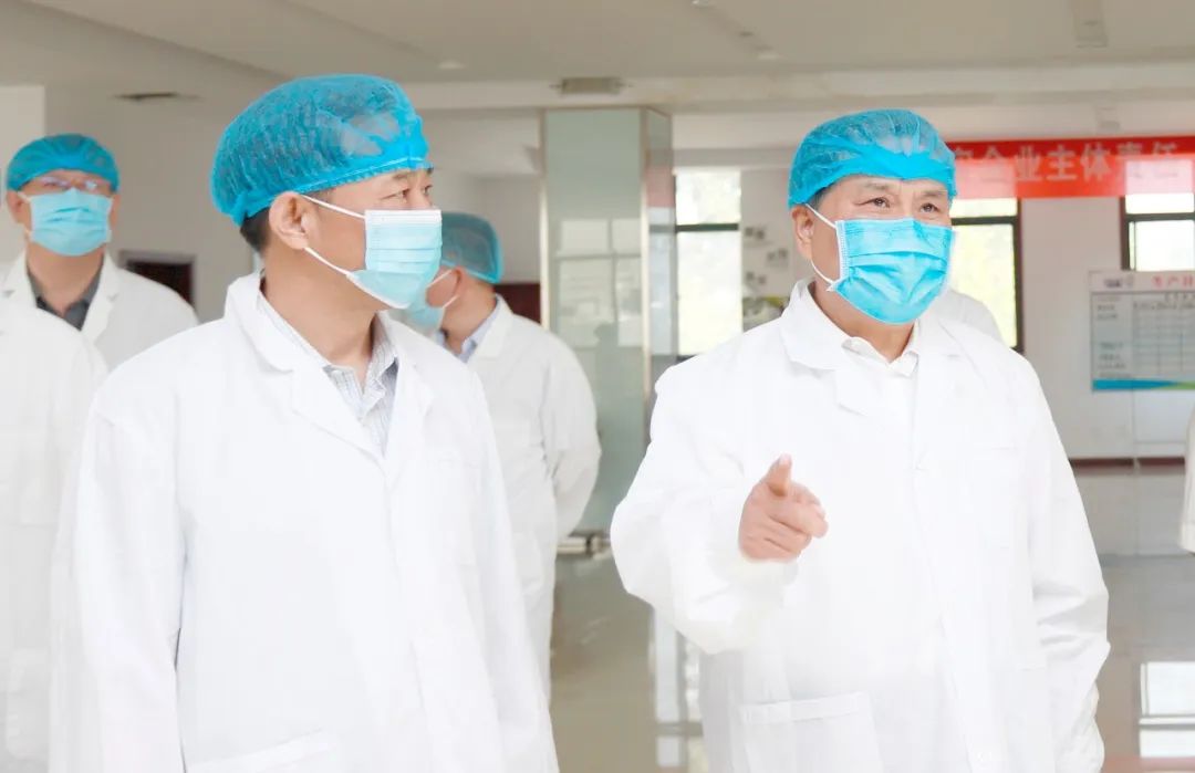快讯丨河南省人民政府副省长武国定莅临花花牛乳业集团瑞亚牧业调研奶源基地建设情况