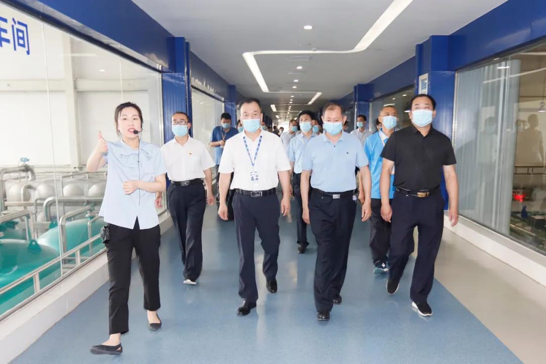 郑州市安全生产双重预防体系建设现场观摩会在花花牛乳业集团郑州分公司召开 郑州市安全生产双重预防体系建设现场观摩会在花花牛乳业集团郑州分公司召开