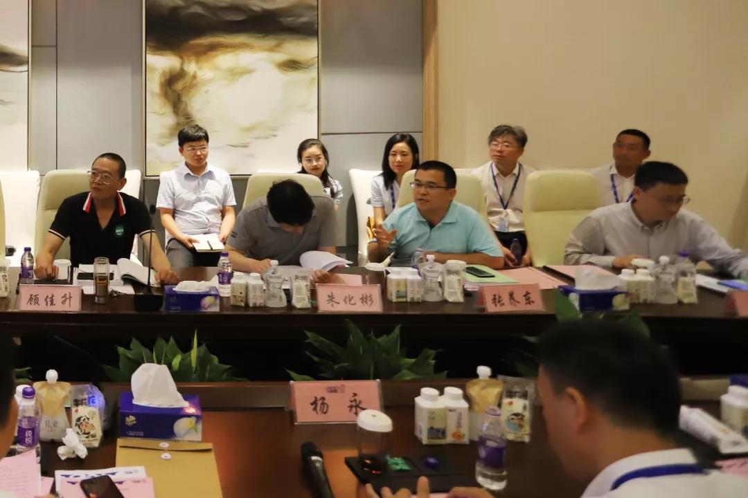 河南首家！花花牛乳业集团通过优质乳工程验收