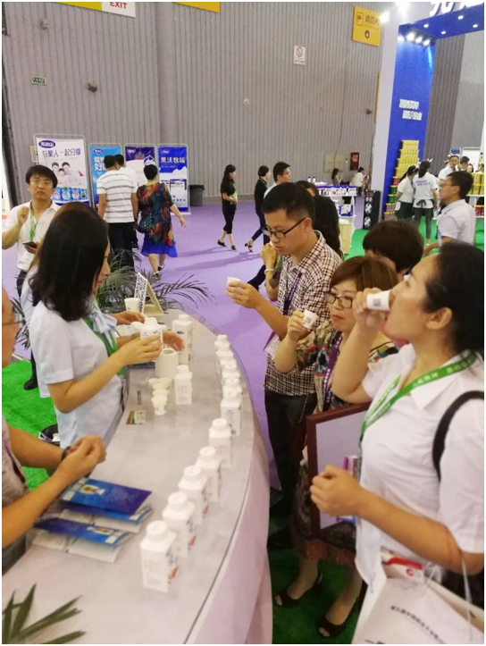 殊荣是奋斗的动力 花花牛荣获三项大奖!!! 殊荣是奋斗的动力 花花牛荣获三项大奖!!!