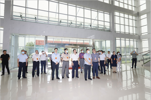 快讯|郑州市人大代表莅临河南花花牛乳业集团参观调研