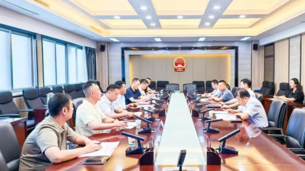 花花牛乳业集团与郑州市二七区政府推进实施国家“学生饮用奶计划”洽谈会成功举行